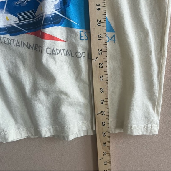 Universal Studios Graphic‎ Print Tshirt Size M - Picture 9 of 10